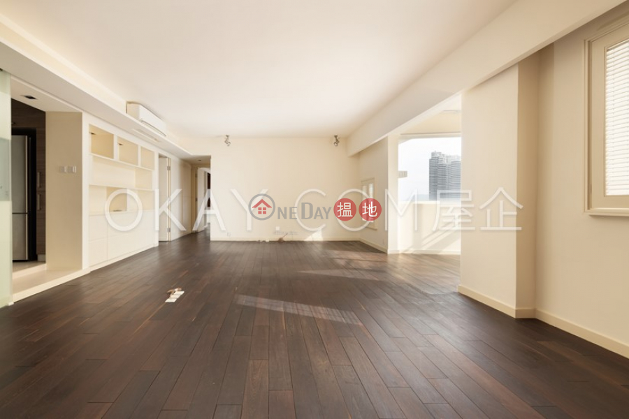 Property Search Hong Kong | OneDay | Residential, Sales Listings | Tasteful 2 bedroom with sea views, balcony | For Sale
