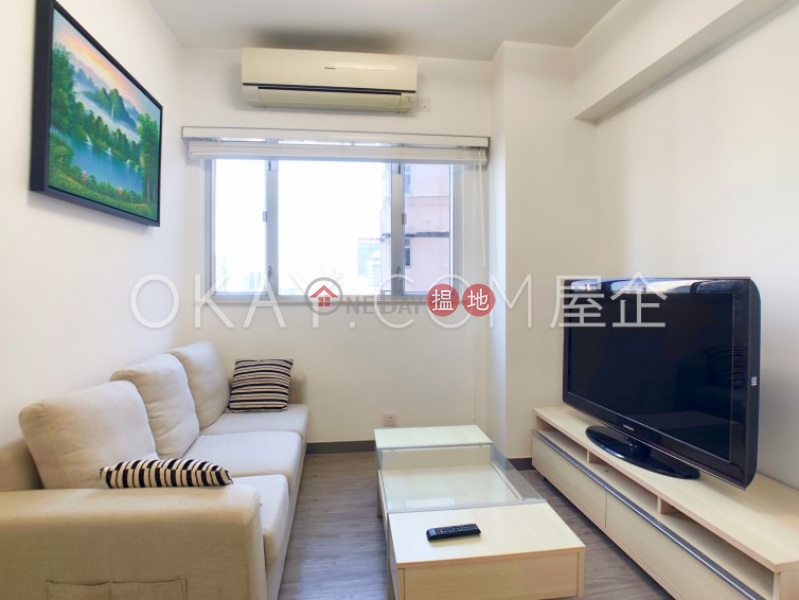 Charming 2 bedroom in Mid-levels West | Rental | Caravan Court 嘉年華閣 Rental Listings