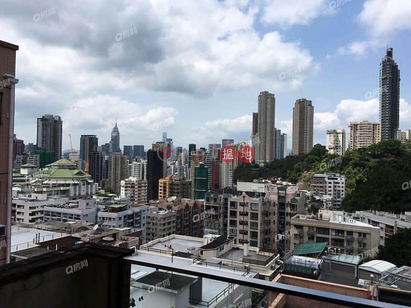 HK$ 22.8M 134-136 Green Lane Court | Wan Chai District 134-136 Green Lane Court | 3 bedroom High Floor Flat for Sale
