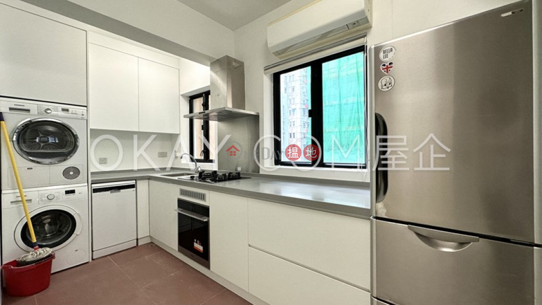 HK$ 26,000/ month May Sun Building Western District Unique 2 bedroom in Western District | Rental