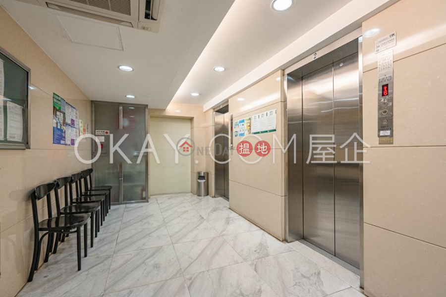 Stylish 2 bedroom in Mid-levels West | Rental | Kam Kin Mansion 金堅大廈 Rental Listings