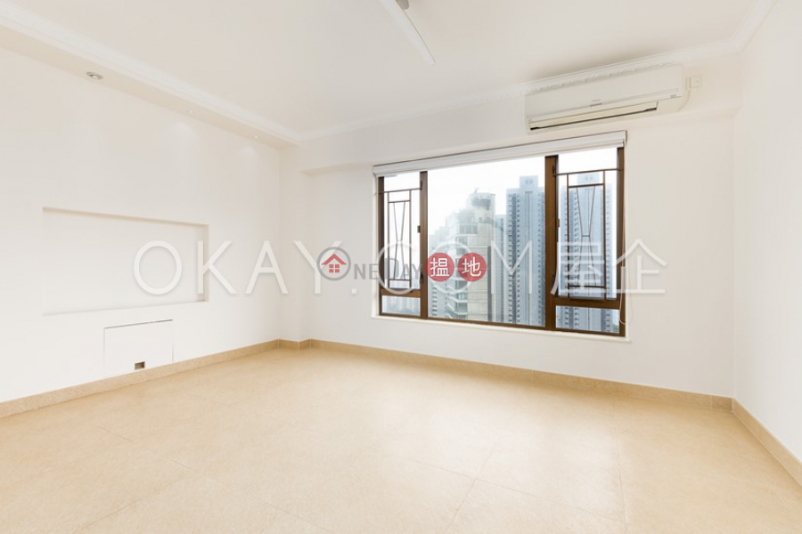 Property Search Hong Kong | OneDay | Residential | Sales Listings | Unique 2 bedroom on high floor with parking | For Sale