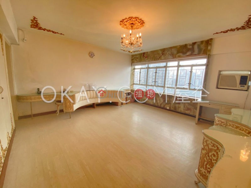 Beautiful 3 bed on high floor with balcony & parking | For Sale | Dragon View 龍景樓 Sales Listings
