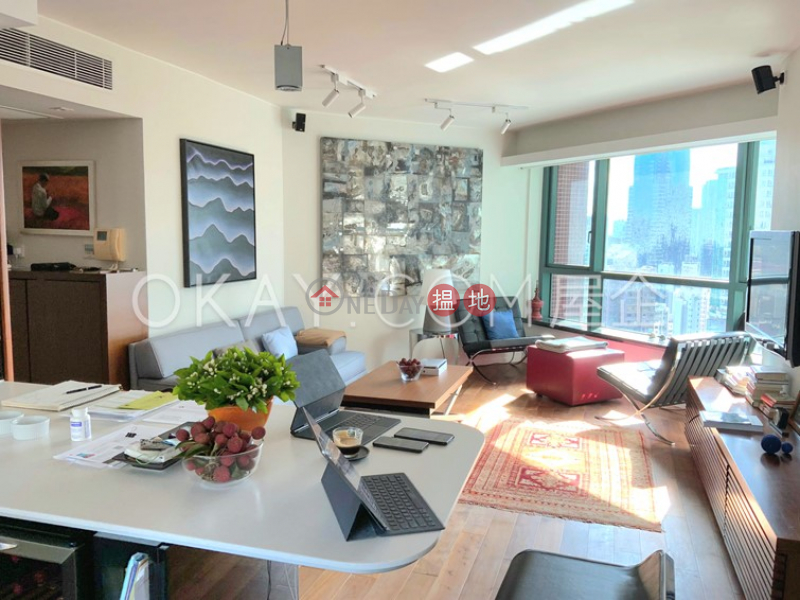 Tasteful 1 bedroom on high floor with parking | For Sale | 80 Robinson Road 羅便臣道80號 Sales Listings