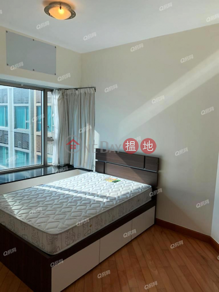 Property Search Hong Kong | OneDay | Residential Rental Listings, Sorrento Phase 1 Block 5 | 3 bedroom High Floor Flat for Rent
