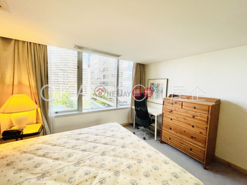 Elegant 1 bedroom on high floor with harbour views | Rental | Convention Plaza Apartments 會展中心會景閣 Rental Listings