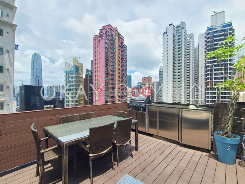Tasteful penthouse with rooftop | Rental, Kam Lei Building 金莉大廈 Rental Listings | Western District (OKAY-R66053)