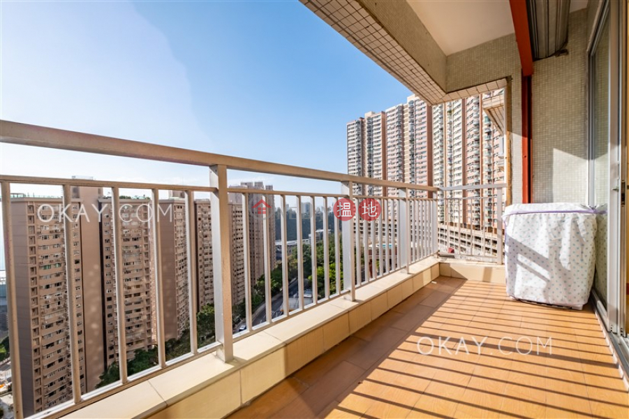 HK$ 52,000/ month | Block 45-48 Baguio Villa, Western District, Efficient 3 bedroom with balcony & parking | Rental