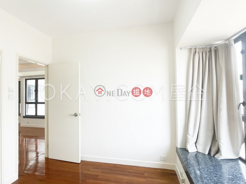 Tasteful 3 bedroom in Mid-levels West | Rental | Vantage Park 慧豪閣 Rental Listings