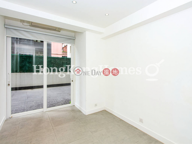 HK$ 26M, Grand Court, Wan Chai District | 3 Bedroom Family Unit at Grand Court | For Sale