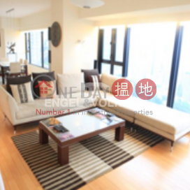 3 Bedroom Family Flat for Sale in Central | The Royal Court 帝景閣 _0