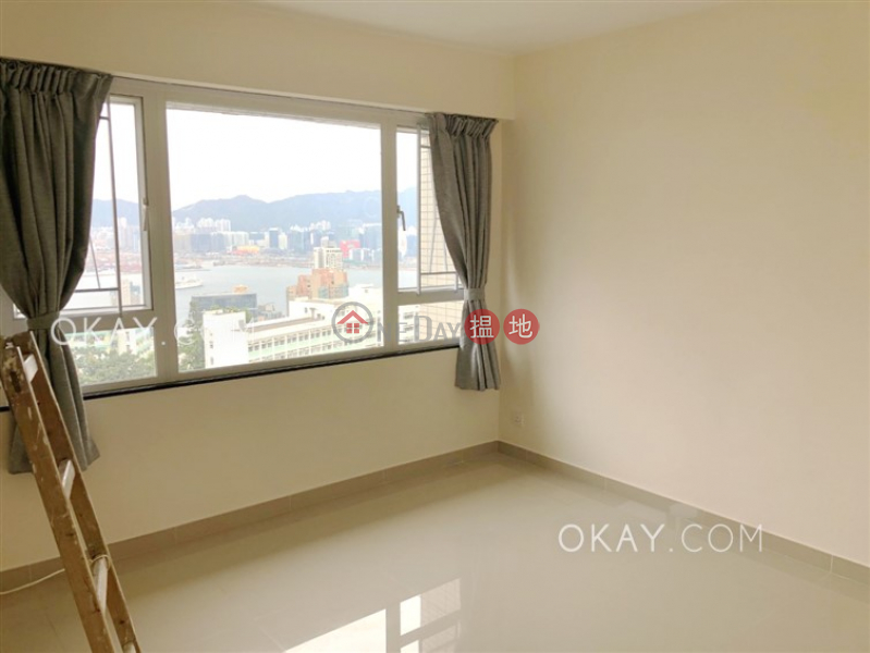 HK$ 48,000/ month Braemar Hill Mansions Eastern District | Unique 3 bedroom with balcony & parking | Rental