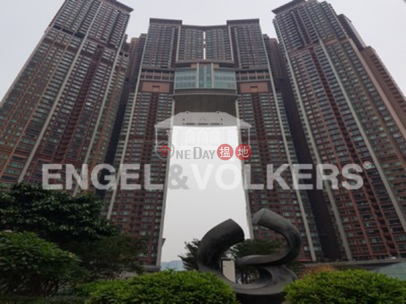 3 Bedroom Family Flat for Sale in West Kowloon | The Arch 凱旋門 Sales Listings