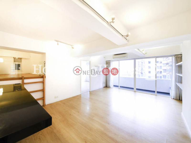 3 Bedroom Family Unit for Rent at Kiu Hing Mansion 14 King\'s Road | Eastern District Hong Kong | Rental, HK$ 40,000/ month