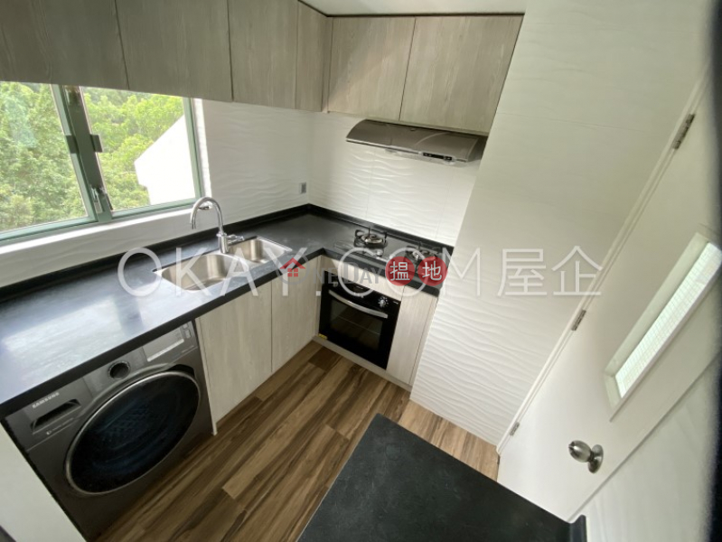 HK$ 18M Discovery Bay, Phase 8 La Costa, Block 10 | Lantau Island | Nicely kept 3 bedroom on high floor with balcony | For Sale