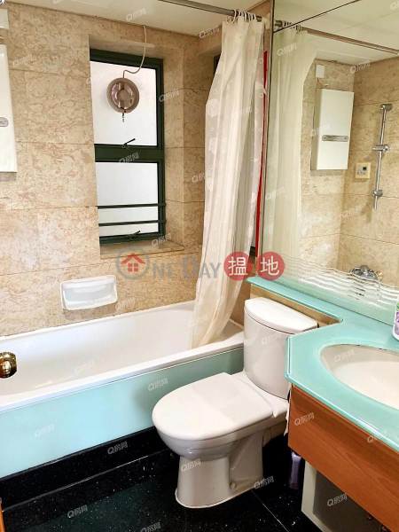 HK$ 8.3M | Tower 2 Island Resort, Chai Wan District Tower 2 Island Resort | 2 bedroom Low Floor Flat for Sale