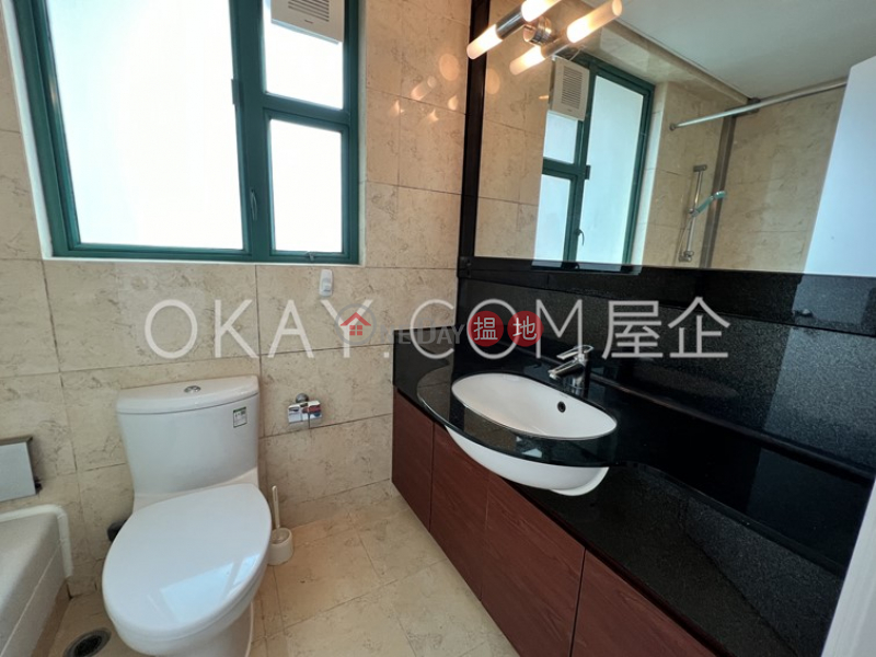 HK$ 28,000/ month Discovery Bay, Phase 13 Chianti, The Hemex (Block3) Lantau Island | Charming 3 bedroom on high floor with balcony | Rental