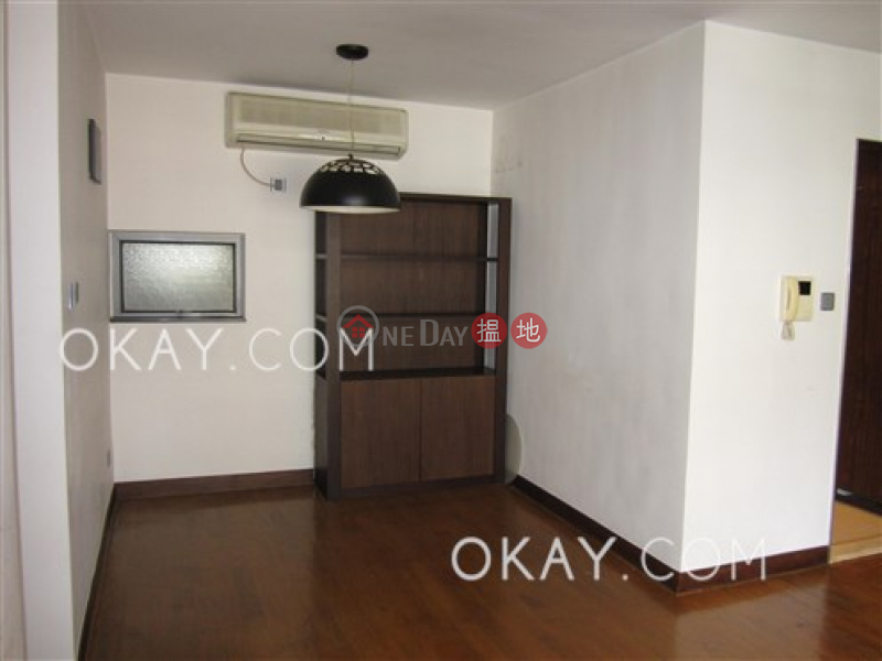 Stylish 3 bedroom in Sheung Wan | Rental, Hollywood Terrace 荷李活華庭 Rental Listings | Central District (OKAY-R64199)