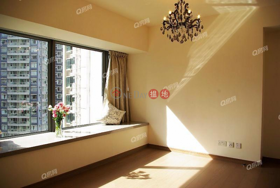 Centre Point | 2 bedroom Mid Floor Flat for Rent 72 Staunton Street | Central District, Hong Kong Rental, HK$ 32,000/ month