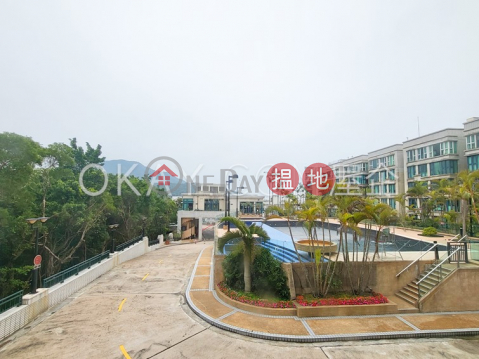 Gorgeous 3 bedroom with parking | For Sale | Hillview Court Block 1 曉嵐閣1座 _0