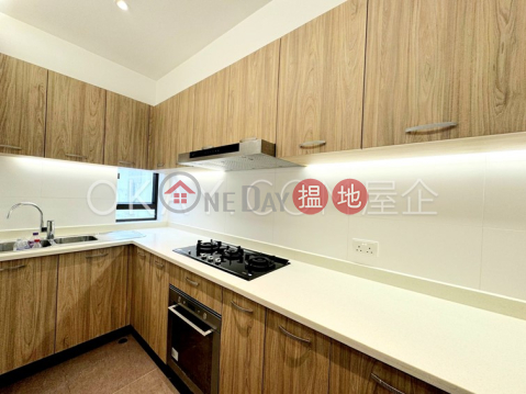Efficient 3 bedroom with balcony & parking | Rental | View Mansion 景雲樓 _0