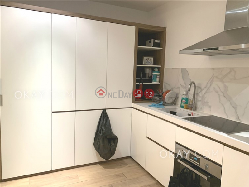 HK$ 30,000/ month, Yu Hing Mansion Western District, Luxurious 1 bedroom with balcony | Rental