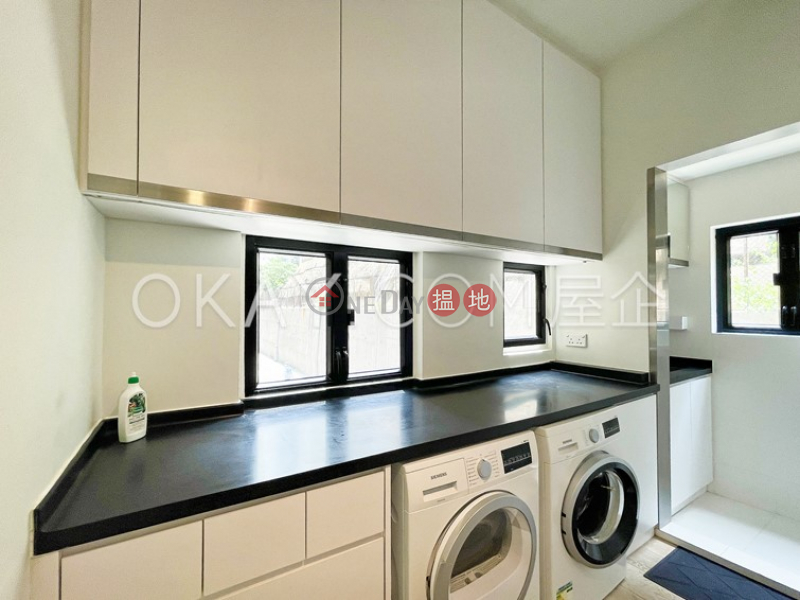 HK$ 24M Moon Fair Mansion | Wan Chai District, Elegant 2 bedroom with parking | For Sale