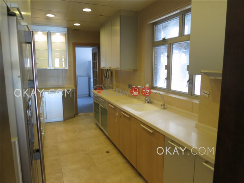 Efficient 3 bedroom with balcony & parking | Rental 18-40 Belleview Drive | Southern District Hong Kong Rental | HK$ 80,000/ month