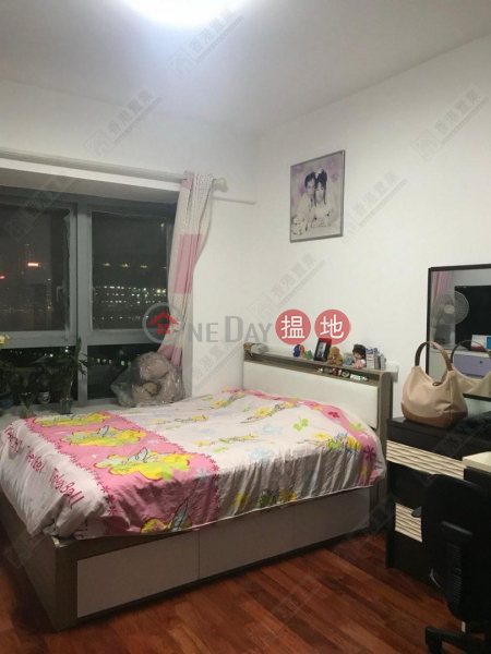 Three bedrooms, one suite, and one study in The Harbourside, 1 Austin Road West | Yau Tsim Mong, Hong Kong Sales HK$ 35M
