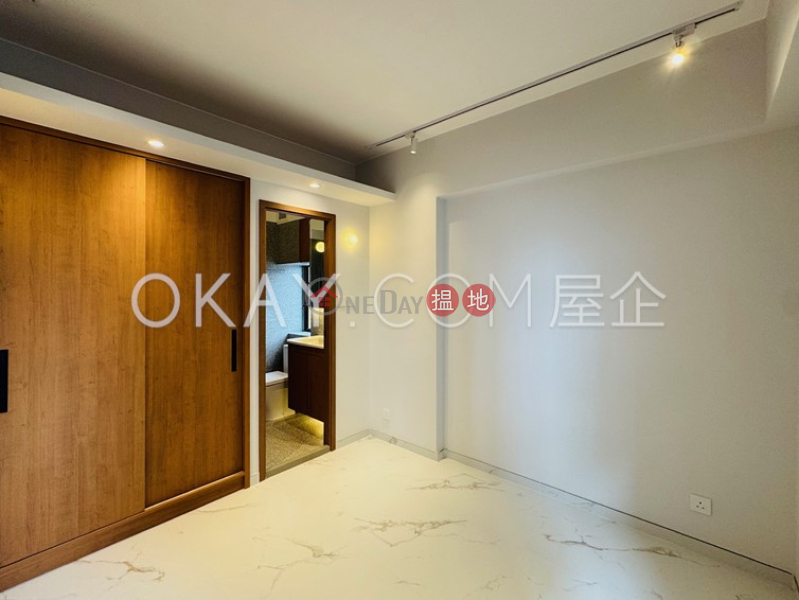 Stylish 2 bedroom in Mid-levels West | Rental 119-125 Caine Road | Central District, Hong Kong, Rental | HK$ 35,000/ month