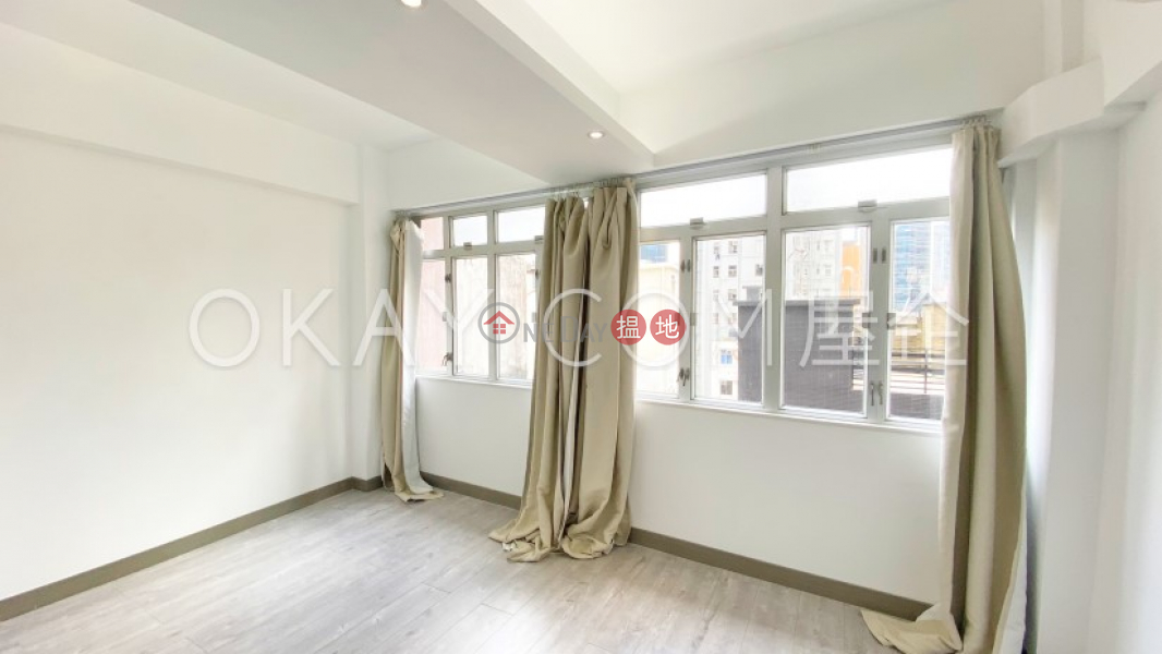 Stylish 1 bedroom on high floor with rooftop | For Sale 27-29 Elgin Street | Central District, Hong Kong Sales | HK$ 12.5M