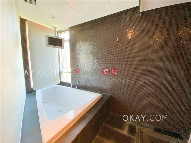 HK$ 79,000/ month Tower 1 The Lily, Southern District | Exquisite 2 bed on high floor with sea views & parking | Rental