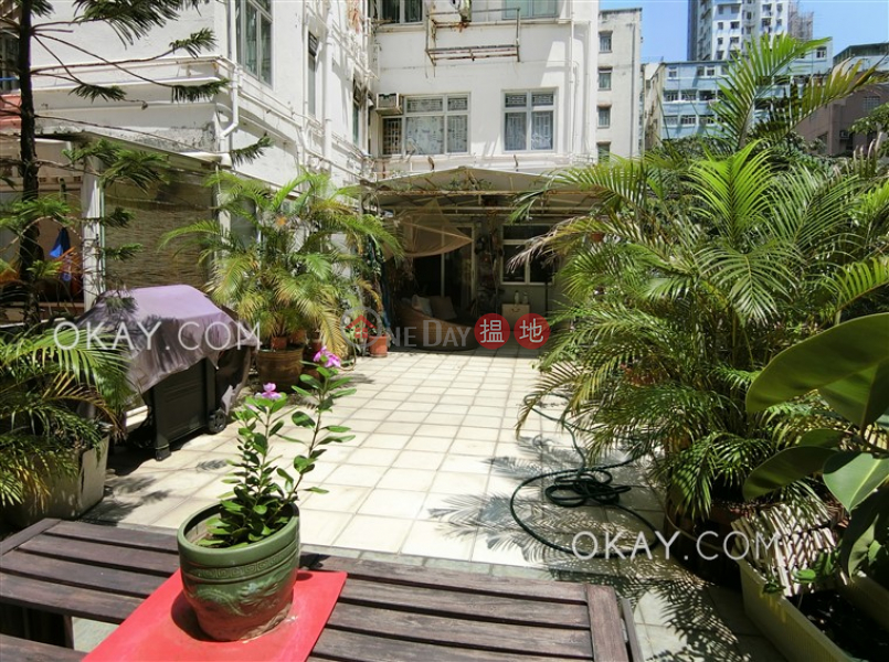 Cozy 1 bedroom with terrace | Rental, Hang Yue Building 恆裕大廈 Rental Listings | Western District (OKAY-R294157)