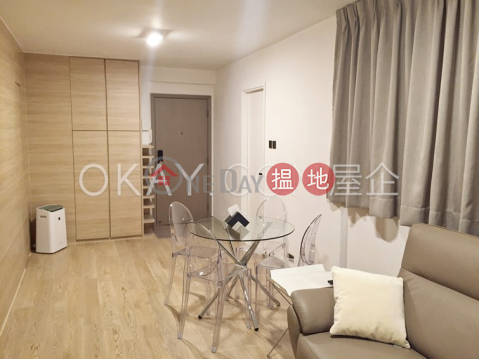 Stylish 3 bedroom with parking | For Sale | CNT Bisney 美琳園 _0