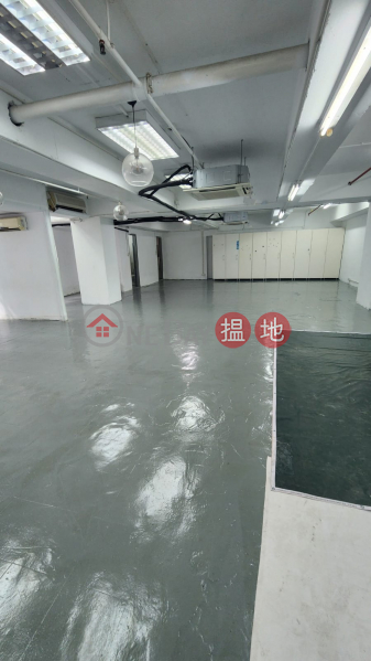 Ray Centre Middle Industrial Rental Listings HK$ 30,000/ month