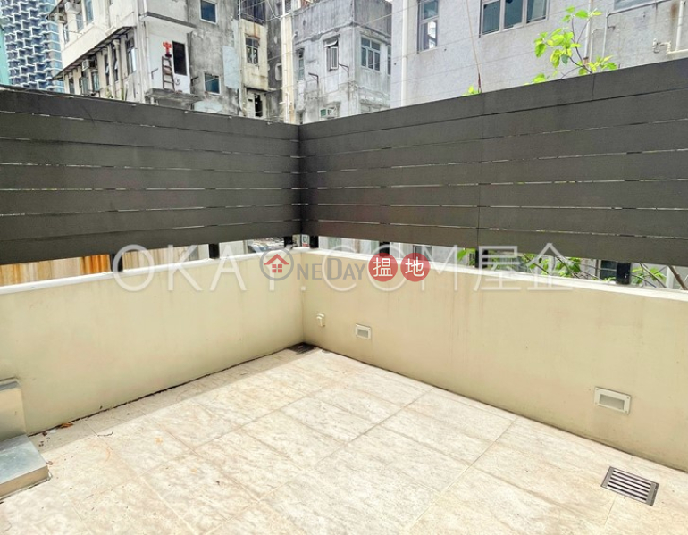 Lovely 2 bedroom with terrace | Rental, 345 Queen\'s Road West 皇后大道西 345 號 Rental Listings | Western District (OKAY-R368636)