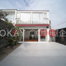 Gorgeous house with parking | For Sale, Las Pinadas 松濤苑 | Sai Kung (OKAY-S285911)_0