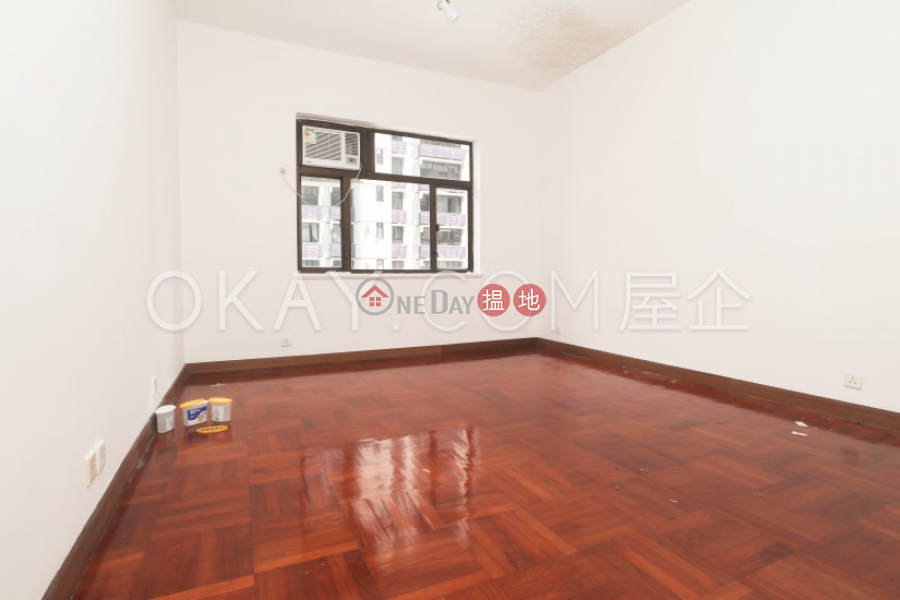 Efficient 3 bedroom in Mid-levels Central | Rental | Donnell Court - No.52 端納大廈 - 52號 Rental Listings