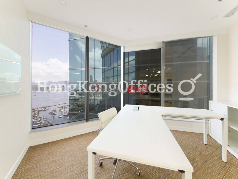 HK$ 186,100/ month Sino Plaza, Wan Chai District Office Unit for Rent at Sino Plaza