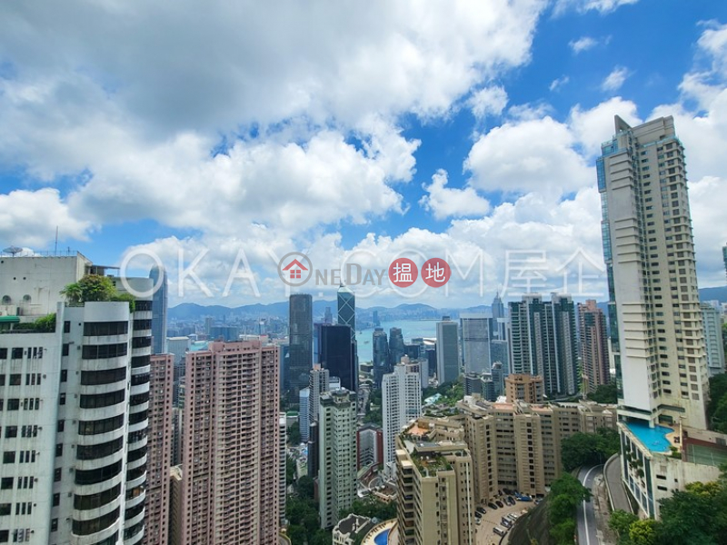 Efficient 3 bedroom on high floor with sea views | Rental | Century Tower 1 世紀大廈 1座 Rental Listings