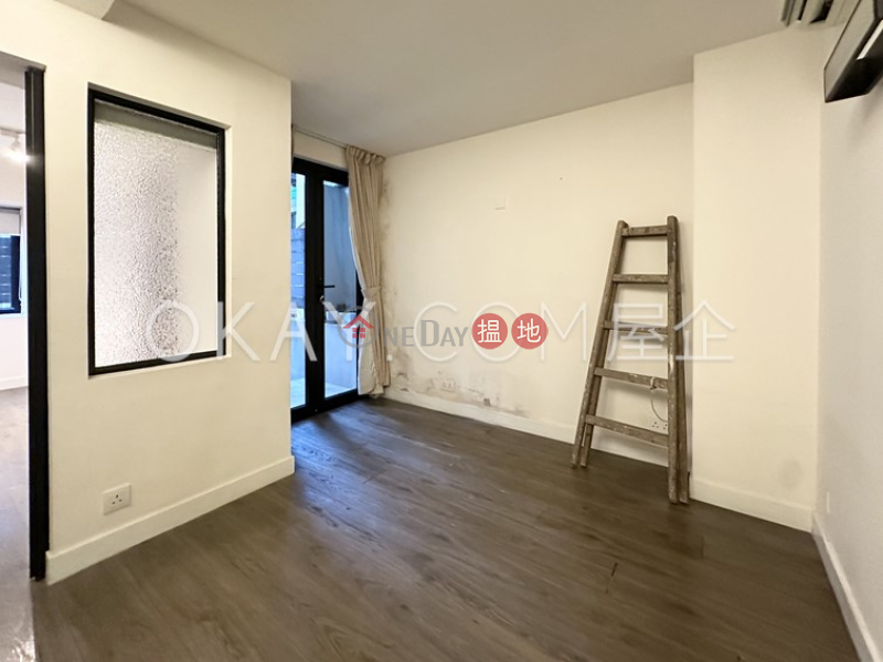 HK$ 32,000/ month 345 Queen\'s Road West | Western District, Lovely 2 bedroom with terrace | Rental