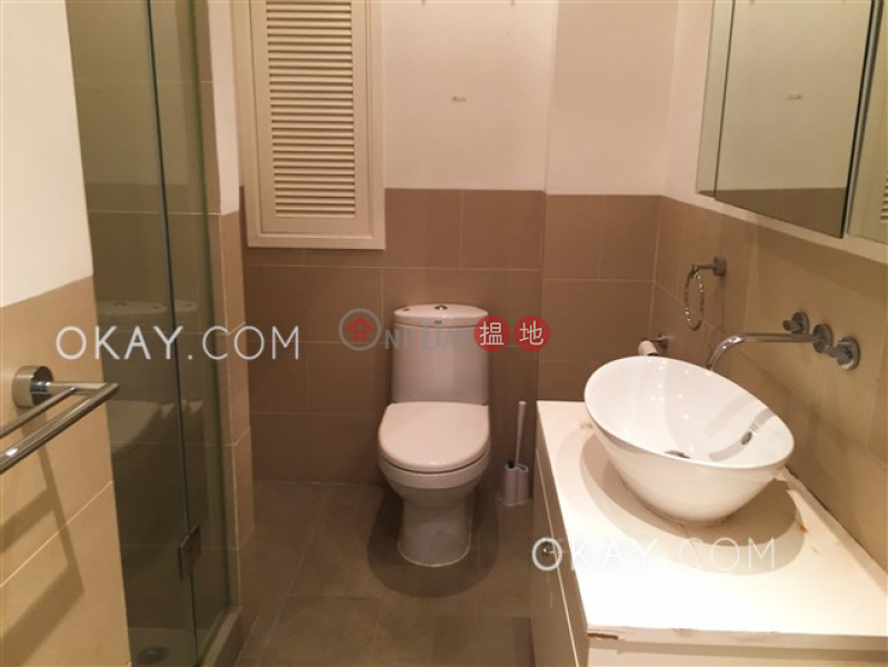 Efficient 3 bedroom on high floor with balcony | For Sale | Best View Court 好景大廈 Sales Listings