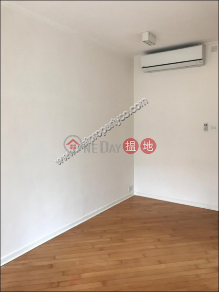 Property Search Hong Kong | OneDay | Residential | Rental Listings A sea-view apartment for rent in Sai Ying Pun