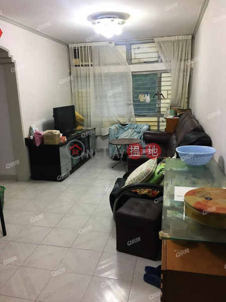 Property Search Hong Kong | OneDay | Residential Sales Listings, Wah Lim House, Wah Kwai Estate | 3 bedroom High Floor Flat for Sale
