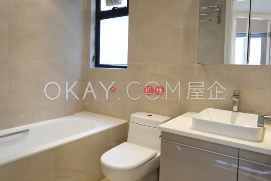 Rare 1 bedroom on high floor with rooftop | Rental | Vantage Park 慧豪閣 Rental Listings