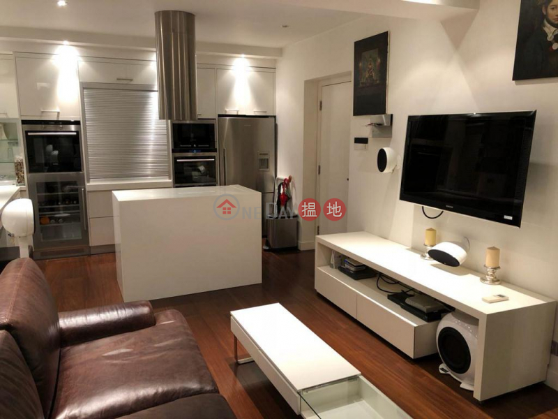 HK$ 30,000/ month Pao Yip Building | Wan Chai District | Flat for Rent in Pao Yip Building, Wan Chai