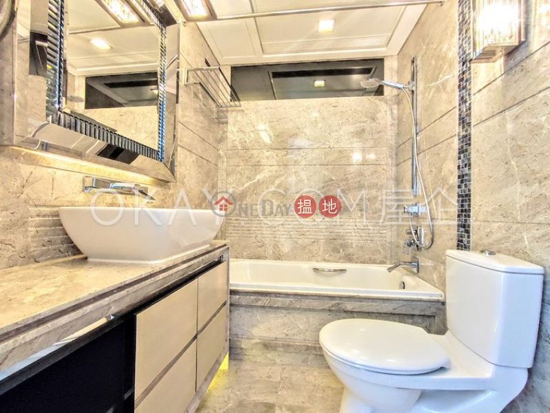 HK$ 100,000/ month | Kennedy Park At Central, Central District Gorgeous 3 bedroom on high floor with balcony & parking | Rental