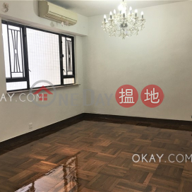 Popular 3 bedroom in Mid-levels West | For Sale | Carlos Court 嘉樂園 _0
