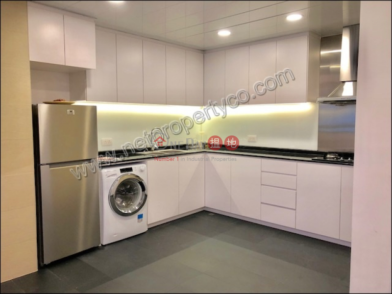 New Decorated and Duplex Unit for Rent, Ivory Court 華麗閣 Rental Listings | Central District (A053943)