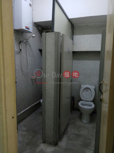 HK$ 32,000/ month Wah Shing Centre, Kwun Tong District N/A